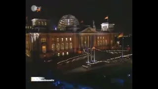 German national anthem played in front of the Reichstag by the German army