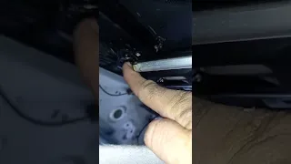 Como cambiar las guías o pines de la persiana del techo corredizo o sunroof de hyunday i35 (parte 1)