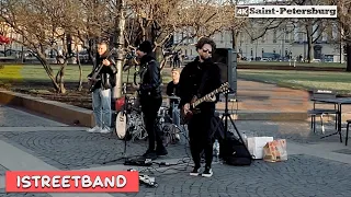 Выступление уличных музыкантов istreetbandt в Санкт-Петербурге Песня "Яхта, парус"