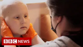 Ukrainian children with cancer flee to Poland - BBC News