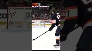 Connor McDavid goes 4/4 in 9.4 seconds in the NHL accuracy shooting contest