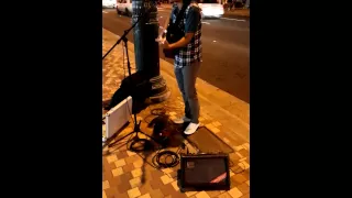 Waikikki Busking - Rude