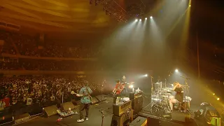 MONOEYES "Between the Black and Gray Tour 2021" at Nippon Budokan