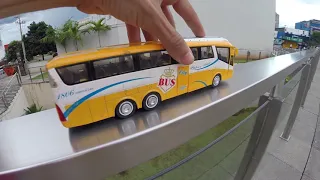 Brinquedos para Crianças / Ônibus, Carros e Viaturas de Polícia, Bombeiros e Ambulância