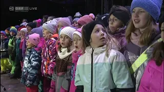 Hubert von Goisern und Chor der 1000 @ Eröffnung Bad Ischl Kulturhauptstadt Europas 2024