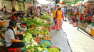 Cambodian Wet Market In Phnom Penh City - Snacks, Fish, Raw Meat, Seafood, Fresh Vegetables, & More