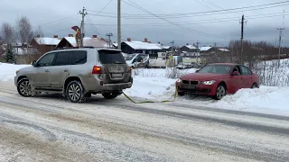 2018 BMW 320d xdrive stuck in SNOW!!! Toyota Land Cruiser 200 Help!