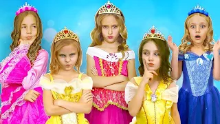 Sasha y sus amigas juegan a las princesas