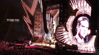 Robbie Williams "She´s the one" live in München