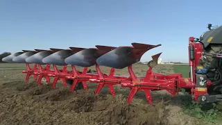 KUHN - VARI MASTER 153/183 - Ploughing (In action)