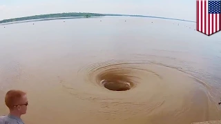 Huge water vortex draining Lake Texoma in Oklahoma can sink boats - TomoNews