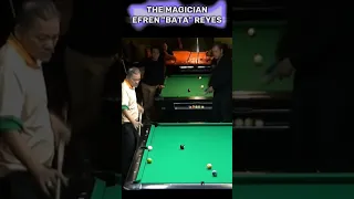 UNBELIEVABLE TRICK SHOT BY EFREN REYES #shorts #efrenbatareyes #billiards #snooker