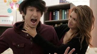 Jungs vs Mädchen in verschiedenen Situationen mit Julien Bam I Paola Maria