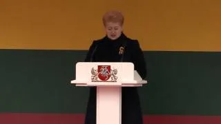 Prezidentė dalyvavo trijų Baltijos valstybių vėliavų pakėlimo ceremonijoje ir dalyvavo šv. Mišiose