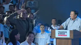 Lucu, Prabowo Sapa Deddy Corbuzier dan Minta Lepaskan Topinya | Pemilu 2024