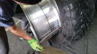 How to Dismount a 37" Tire by hand