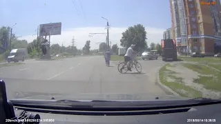 Ідіот або як не треба їздити на велосипеді