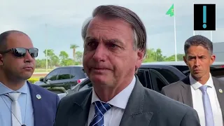 Bolsonaro volta a falar em nova onda de Covid, mas descarta fechar aeroportos