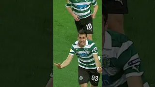 Cheeky Xandão backheel goal 🙈