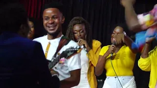 PRAISE MEDLEY  AND HOT PRAISE BY ANDREW NGELELO FEAT HOW MINISTRIES,UWE EP 2