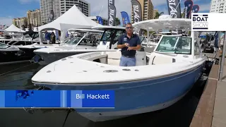 BLACKFIN 302 DC - Walk Through Dual Console Motor Boat at PBIBS 2022 - The Boat Show