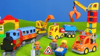 Bagger, Lastwagen, Züge, Kran & Spielzeugautos  | LEGO DUPLO Construction Baustelle für Kinder