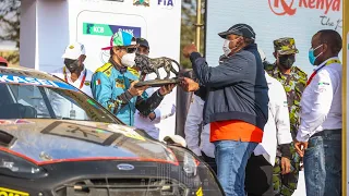 SEE HOW PRESIDENT UHURU PRESENTED AWARDS TO 2021 WRC SAFARI RALLY WINNERS!!