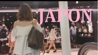 En un Centro Comercial en TOKIO JAPON