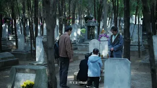 The Shadowless Tower (Bai Ta Zhi Guang) new clip official "Grave" from Berlin Film Festival 2023 1/2