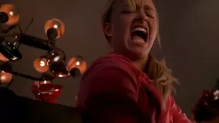 Claire Bennet - garbage disposal scene in Heroes