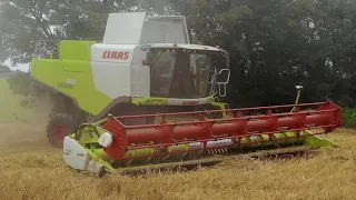 Claas Lexion 750 Combine Harvester