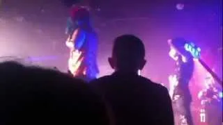 Yo Ho live at Chain Reaction (+Dahvie moons the crowd)