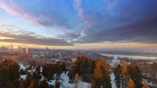 Киев с высоты птичьего полета. Зимний ботсад.
