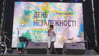 Максим Комисарчук на Дне независимости в Мариуполе