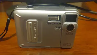 Another Old Fujifilm FinePix Digital Camera - Fujifilm FinePix MX-1200