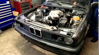 BMW E30 325i 327i M20B27 Startup with open headers