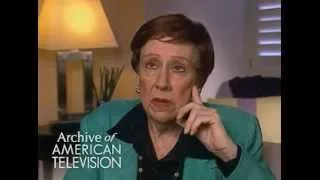 Jean Stapleton discusses Edith Bunker on "All in the Family" - EMMYTVLEGENDS.ORG