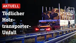 Er wollte Spanngurte aufheben: 2 Tote bei Holztransporter-Unfall auf der A5 | hessenschau