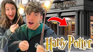 WE VISIT THE LARGEST HARRY POTTER STORE IN THE WORLD!!