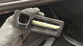 Replacing the trunk release button