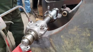 Pouring babbitt bearings on the 6hp Rock Island Hit & Miss Engine