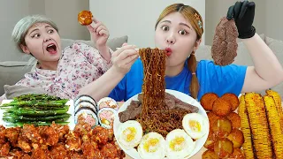 MUKBANG 직접 만든 짜파게티 양념치킨 오이고추 김치 레시피 먹방! FRIED CHICKEN AND BLACK BEAN NOODLES EATING SOUND | HIU 하이유