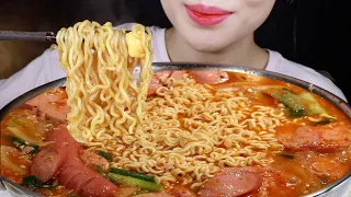ASMR Spicy Sausage Stew with Ramen Noodles | Korean Army Stew | Budae-jjigae | Eating Sounds Mukbang