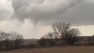 Deloit, Iowa tornado and storm structure 4/19/23