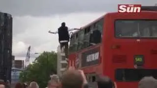 Next Level Ish: Magician "Dynamo" Levitates Next To A Moving London Bus