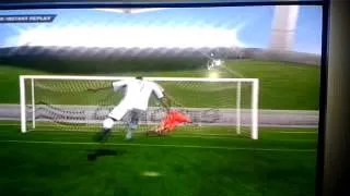 How to score a penalty without missing Fifa 13