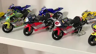 motos escala 1/18 valentino rossi