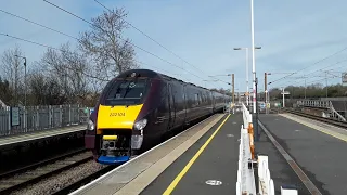 Trains at: Mill Hill Broadway, MML, 11/03/23