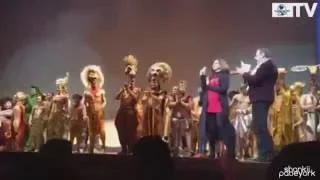 Carlos Rivera celebra 1000 representaciones como Simba