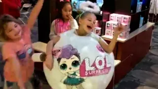 Tia goes to the mall dressed up Like LOL Surprise Sugar!